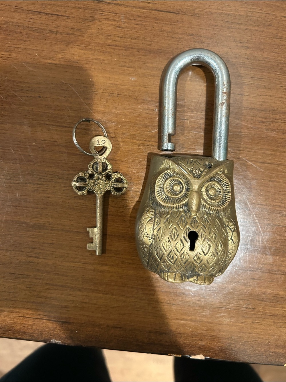 Source Unknown Brass-Tone Owl Padlock with Ornate Key